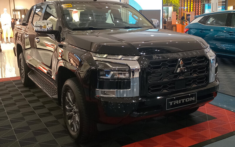 Mitsubishi L200 2026 in black — GCS fleet vehicle